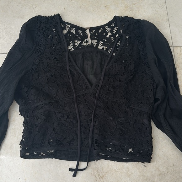 Free People Sorelle Black Lace Top - Picture 3 of 3